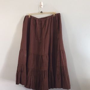 Skirt, 3-tier, size 24W